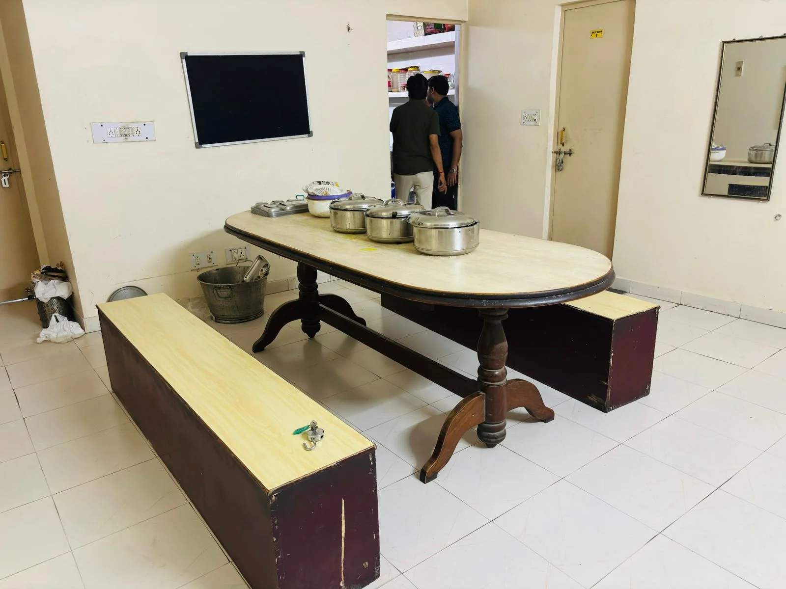 Mess & Kitchen Area